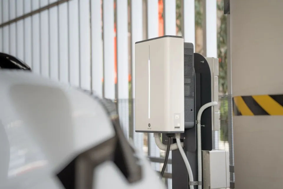 vehicle to grid charger